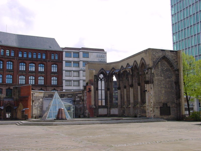 Ruine St. Nicolai Altarraum.JPG -                                